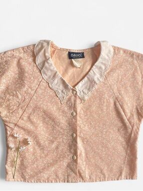 Vintage 80s peachy pink floral collared cropped blouse